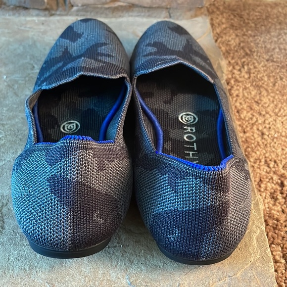 🤩Rothy’s🤩 - Picture 4 of 9